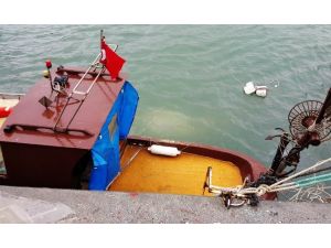 Fırtına Balıkçı Teknelerini Batırdı