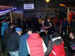 Yeni Yıla Ayder Yaylasında Horon Oynayarak Girdiler