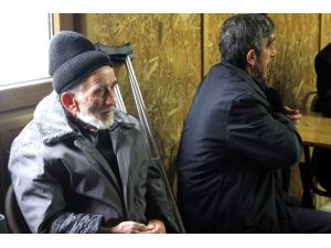 (Özel Haber) 3 Üniversite Mezunu 4 Dil Biliyor Ama Barınma Evinde...