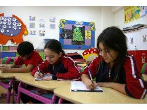 (Özel Haber) Yabancı Çocuklara Kendi Dilleri Ve Dinlerinde Özel Eğitim