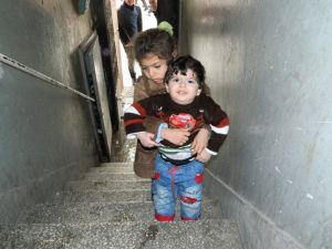(Özel Haber) Suriyeli Reyhan’ın Kardeş Sevgisi Görenleri Duygulandırıyor