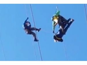 Adrenalin Tutkusu 25 Metrede Asılı Bıraktı