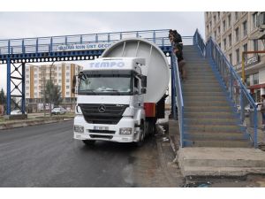 Yakıt Tankı Taşıyan Tır’ların Zor Anları