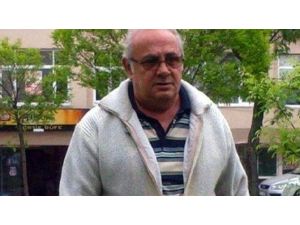 Eski Futbolcu Evinde Ölü Bulundu