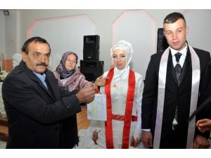 Bu Köyden Kız Almanın Tek Yolu Var