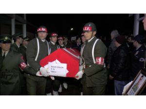 Şehit Piyade Er Çalkının Cenazesi Baba Ocağına Getirildi