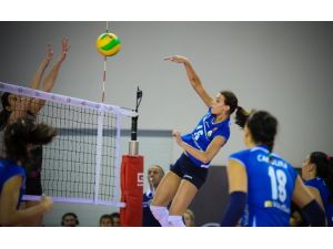 Vakıfbank Galibiyetle Başladı