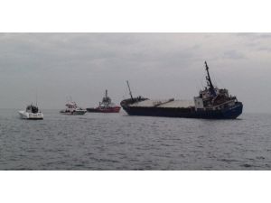 Yük Gemisi Battı: 8 Kayıp