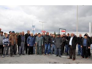 Eylem Yapanları Kaymakam İkna Etti