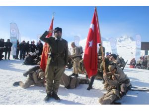 Binlerce Kişi 100. Yılında Sarıkamış Asrın Yürüyüşünde Erciyes’te Buluştu