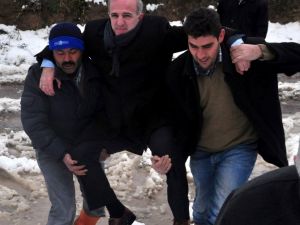 Bu Fotoğrafın Ardından Görevinden Alındı