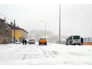 Pülümürde Okullar İki Gün Tatil Edildi