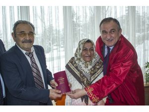 Huzurevinde Aşık Oldular, Dünya Evine Girdiler