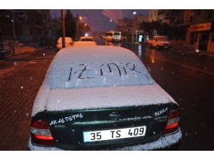 İzmirde Kar Sevinci