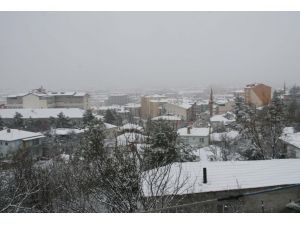 Yozgat’ın Çekerek İlçesinde 30 Köy Yolu Ulaşıma Kapandı Okullar Bir Gün Tatil Edildi