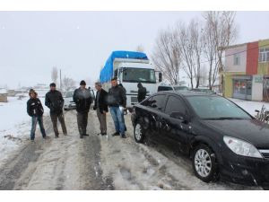 Tipi Yolları Kapattı