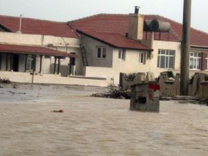 Deniz Yükseldi Gazinolar Sular Altında Kaldı