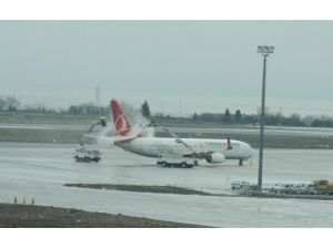 Uçaklar Alkolle Yıkandı