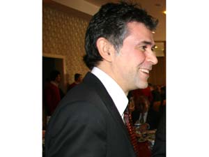 Gülen yüzün solmasın!