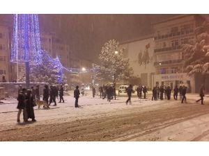Mobese Bu Defa Kartopu Savaşını Kaydetti
