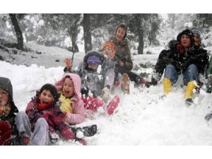 İstanbul Valiliği’nden Okullara 1 Günlük Tatil Açıklaması