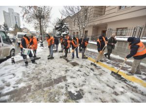 Ankara’da Karla Mücadele Seferberliği