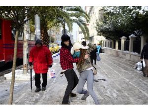 İstanbul’da Buzda Dans