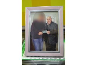 Büyük İkramiyeyi Kazanan Niğdeli Talihli Tatile Gitti