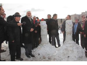 Oktay Vural’dan Kardan Adamlı Şov