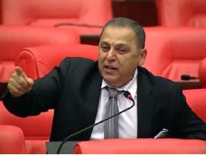 Milletvekili Kaza Geçirdi