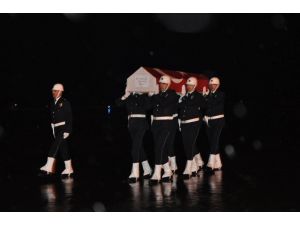 Trabzonlu Şehit Polisin Cenazesi Memleketine Getirildi