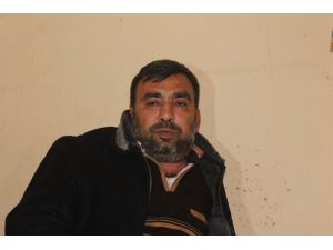 Tuvalette Yaşayan Adam Yardım Bekliyor