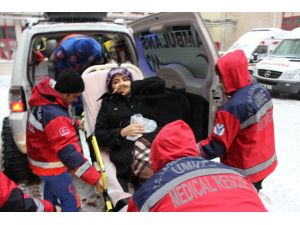 Düşük Tehlikesi Yaşayan Hamile Kadının İmdadına Umke Yetişti