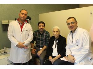 Kapalı Yöntemle Safra Kanalından 14 Taş Çıkartıldı