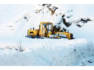 Batmanda 55 Köy Yolu Ulaşıma Kapandı