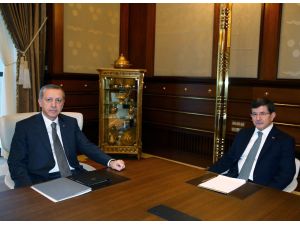 Cumhurbaşkanı Erdoğan, Başbakan Davutoğlu İle Görüştü