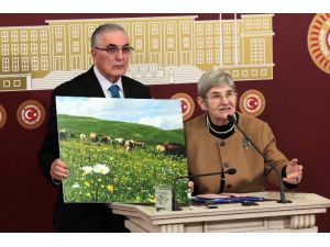 Canan Karatay’dan Vekillere Obezite Fırçası