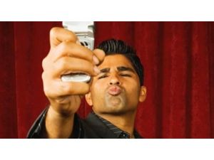 Selfie Çeken Erkekler Daha Bencil