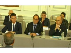 Hollande: Rehin Alınan Fransız...