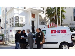 Tunus’ta Görme Engelliler Birliğine Servis Aracı Desteği