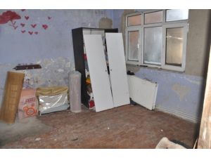 (Özel Haber) Gecekonduda Jeneratörle Yaşam Mücadelesi
