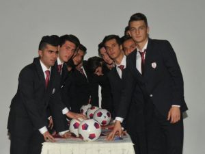 Asker Yemini Değil, Futbolcu Yemini