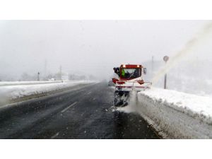 Bolu Dağı’nda Yoğun Kar Yağışı Yeniden Başladı