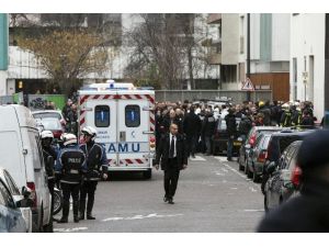 Charlie Hebdo Dergisine Libération Sahip Çıktı