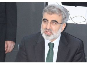 Bakan Yıldız: Okumuyor, Seyrediyoruz