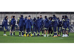 Fenerbahçe, Kamp Çalışmalarına Başladı