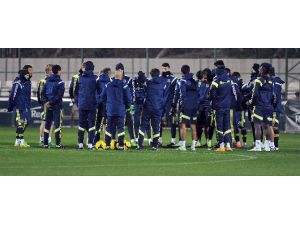 Fenerbahçe Kamp Çalışmalarına Başladı