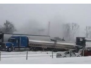 200 Araç Birbirine Girdi