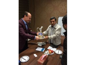 İran Eski Cumhurbaşkanı Ahmedinejad Bursa’ya Geliyor