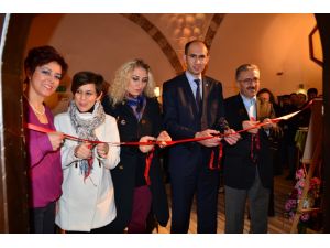 İhtisas Kursiyerinden Minyatür Ve Tezhip Sergisi